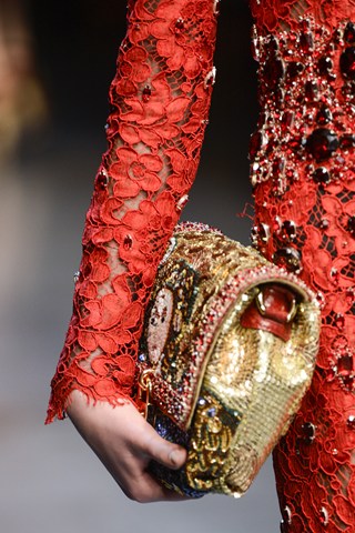 Jézuskás táska, szentképes platform - DIVAT&STÍLUS - Stílusiskola - Dolce and Gabbana, kiegészítők, 