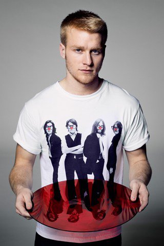 Bohócnak áll a világ - Hírek  -  - Lulu Guinness, Red Nose Day, Stella McCartney, 