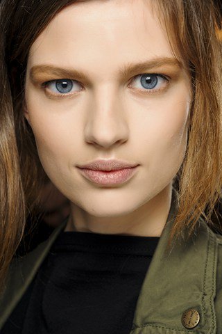 Sminktrendek a kifutóról - SZÉPSÉG - Smink  - kifutó, sminktrend 2013 ősz, 