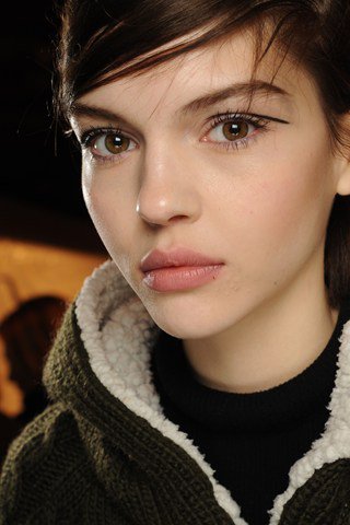 Sminktrendek a kifutóról - SZÉPSÉG - Smink  - kifutó, sminktrend 2013 ősz, 