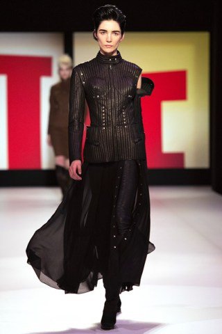 Valaki divatot tervez, valaki ruhát - DIVAT&STÍLUS - Stílusiskola - 