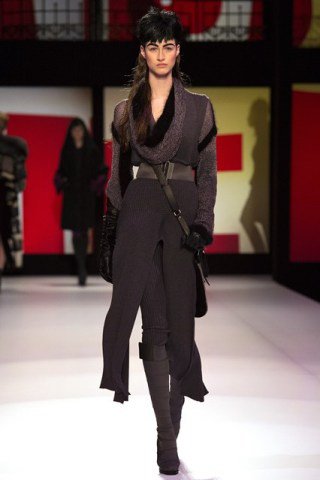 Valaki divatot tervez, valaki ruhát - DIVAT&STÍLUS - Stílusiskola - 