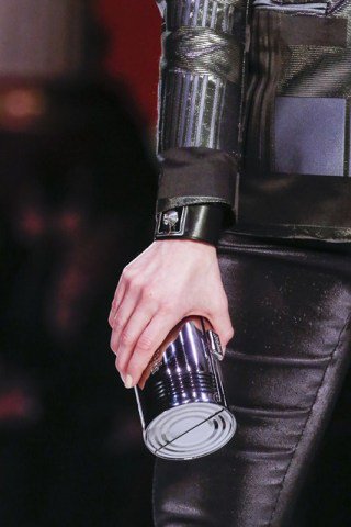 Valaki divatot tervez, valaki ruhát - DIVAT&STÍLUS - Stílusiskola - 