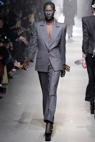 Lázadók köntöse - DIVAT&STÍLUS - Stílusiskola - fall/winter2013, fashion week, Paris, ready-to-wear, Vivienne Westwood, 