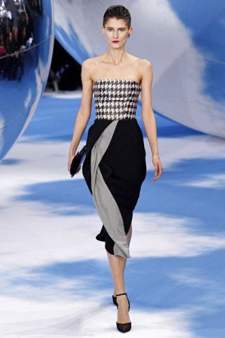Szegény, nagymúltú divatház - DIVAT&STÍLUS - Stílusiskola - Dior, fall/winter2013, fashion week, Paris, ready-to-wear, 