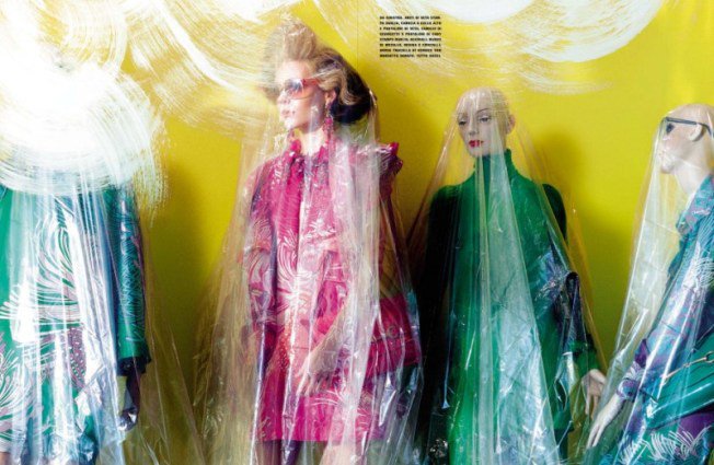 Az élő próbababák sosem alszanak el - DIVAT&STÍLUS - Hírek  - photoshoot, próbababa, Rajzák Kinga, retro, Vogue Italy, 