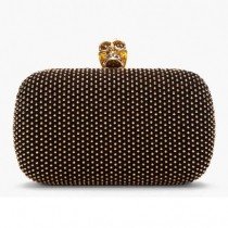 Szandi - Randi - DIVAT&STÍLUS - Stílusiskola - 2013, clutch, gardrób, napszemüveg, stílustippek, szandáll, tavasz, 