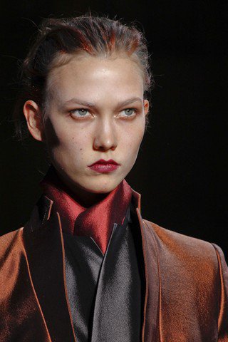 Egy modell ezer arca - és egyetlen élete - DIVAT&STÍLUS - Hírek  - ezerarcú nő, Karlie Kloss, szupermodell, 