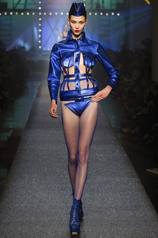 Egy modell ezer arca - és egyetlen élete - DIVAT&STÍLUS - Hírek  - ezerarcú nő, Karlie Kloss, szupermodell, 