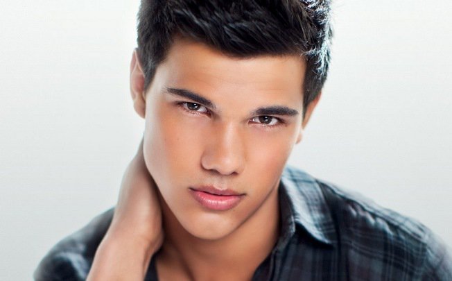 Hollywood üdvöskéi - a tiz leggazdagabb tinisztár - STYLELIFE -  - elle fanning, justin bieber, selena gomez, 