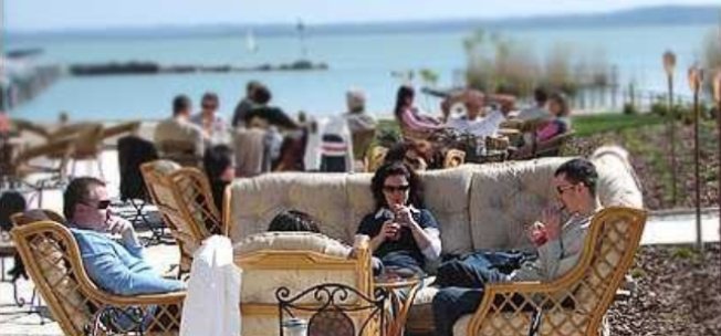 Rejtett gyöngyszemek /1. rész/: Balaton - STYLELIFE - Utazás - balaton, balatonfüred, balatonudvari, Karolina Kávéház, Laci Pince, vitorlázás, 