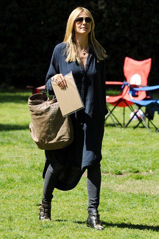 Miben jár a sztár?  - Március - DIVAT&STÍLUS - Stílusiskola - best dressed, sztárok, 