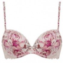 Miben szerezzük meg a pasit egy pillanat alatt? - DIVAT&STÍLUS - Hírek  - gardrób, marks and spencer, rosie huntington-whiteley, 