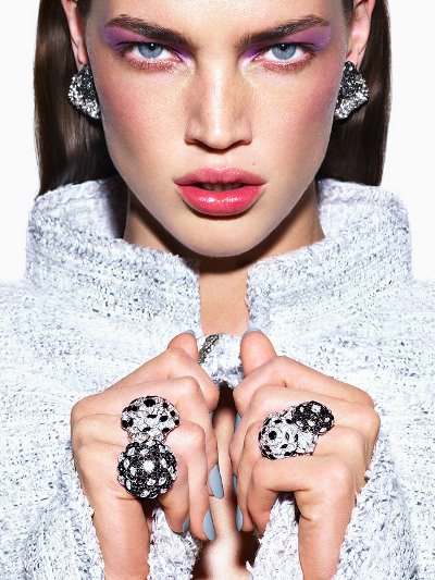 Alfától Omegáig - avagy milyen az igazi ékszerorgia - DIVAT&STÍLUS -  - Chanel, Dior, ékszertrend, Louis Vuitton, Versace, 