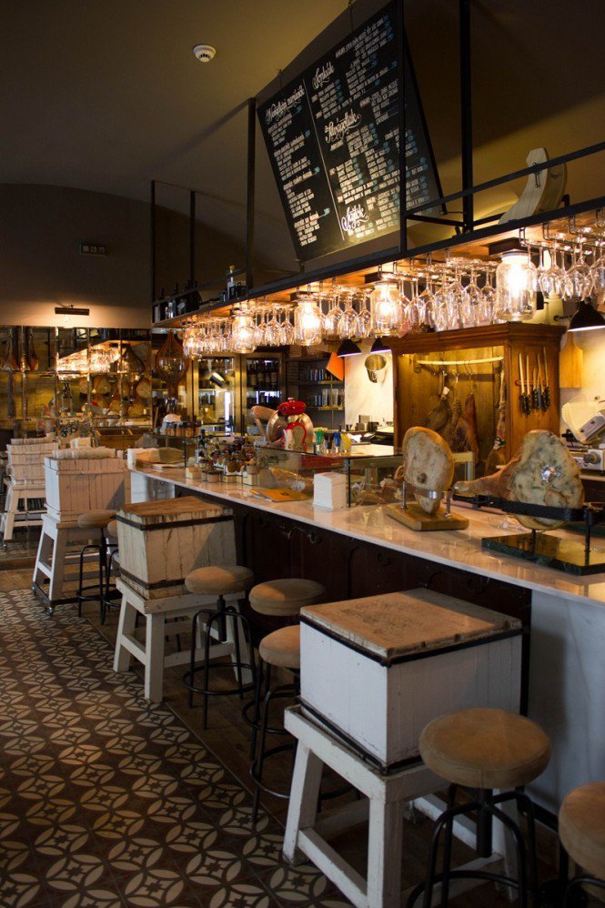 Ahol egész évben a sonkát ünneplik - Gasztronómia -  - DiVin Porcello, paszternák, sonka bár, 