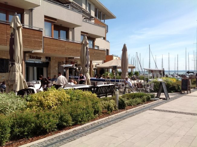 Szerelem a Karolina napernyői alatt - Gasztronómia -  - Balatonfüred, Karolina, nyár, szerelem, 