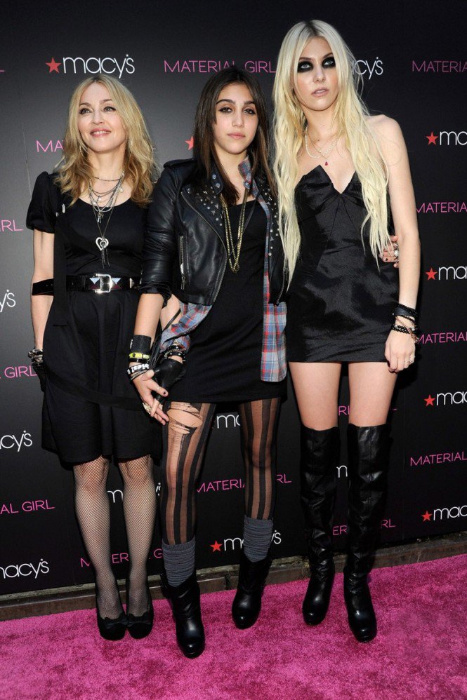 Madonna lánya 14 évesen saját márkát dob piacra - DIVAT&STÍLUS - Hírek  - kollekció, Madonna, smink, szépség, szépségápolás, 