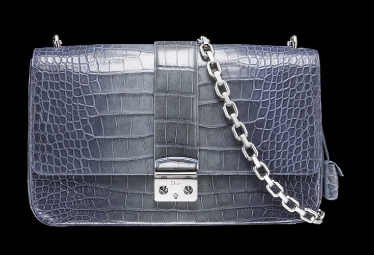 Itt az új Dior táskakollekció - Hírek  -  - Dior, divat, táska, 