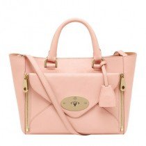 Áll a táskabál - DIVAT&STÍLUS - Stílusiskola - 2013 tavasz, Louboutin, Max Mara, táskatrend, Versace, 