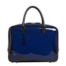 Áll a táskabál - DIVAT&STÍLUS - Stílusiskola - 2013 tavasz, Louboutin, Max Mara, táskatrend, Versace, 