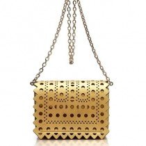 Áll a táskabál - DIVAT&STÍLUS - Stílusiskola - 2013 tavasz, Louboutin, Max Mara, táskatrend, Versace, 