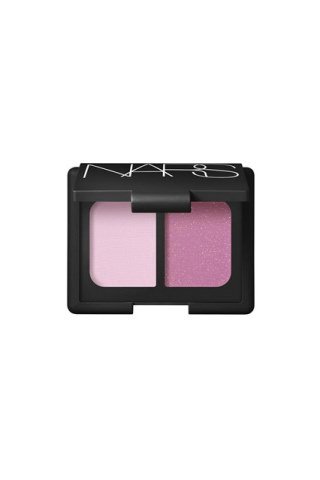 Virágba borulva - SZÉPSÉG - Smink  - bobbi brown, burberry, chanel, 