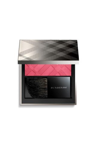 Virágba borulva - SZÉPSÉG - Smink  - bobbi brown, burberry, chanel, 
