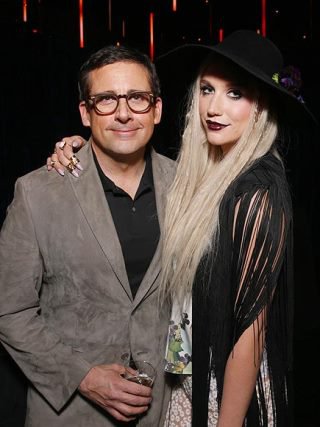 Célpont: MTV Movie Awards - DIVAT&STÍLUS - STYLELIFE - Brad Pitt, Bradley Cooper, Karlie Kloss, MTV Movie Awards, sztárfelvonulás, vörösszőnyeg, 