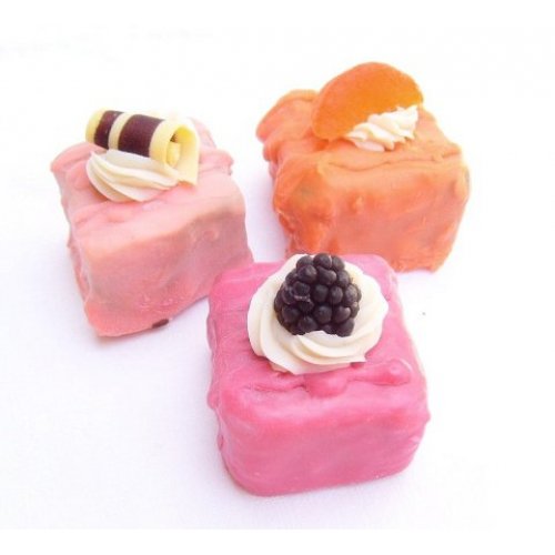 Édes kis bűnbeesés - Gasztronómia -  - bűnbeesés, édesség, fagylalt, habos, krémes, macaron, nyalánkság, 