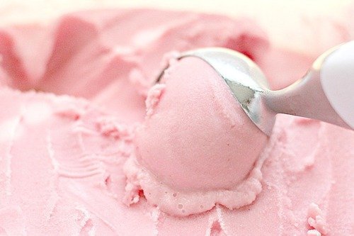 Édes kis bűnbeesés - Gasztronómia -  - bűnbeesés, édesség, fagylalt, habos, krémes, macaron, nyalánkság, 