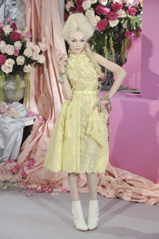 Isten tervez, ember végez - DIVAT&STÍLUS - Stílusiskola - dior, életpálya, galliano, haute couture, 