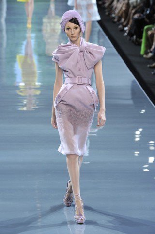 Isten tervez, ember végez - DIVAT&STÍLUS - Stílusiskola - dior, életpálya, galliano, haute couture, 