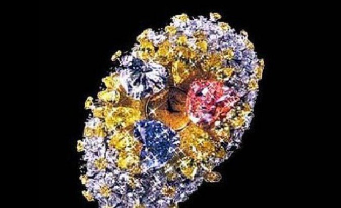 Miért menjünk királyhoz feleségül? - DIVAT&STÍLUS - Hírek  - gyémánt, gyémántcipő, gyémántruha, harry winston, 