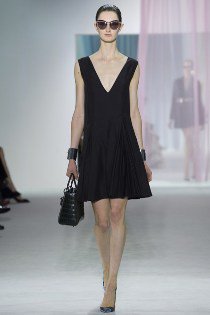 Fekete nyár - DIVAT&STÍLUS - Stílusiskola - dior, dolce&gabbana, feketét nyárra, michael kors, színtrend, tavasz, 