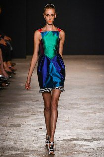 Shine bright like a diamond - DIVAT&STÍLUS - Stílusiskola - burberry, diane von furstenberg, dior, shine, versace, 