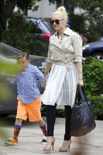 Miben jár a sztár - Április - DIVAT&STÍLUS - Stílusiskola - coachella, fashion, streetstyle, sztárok, 