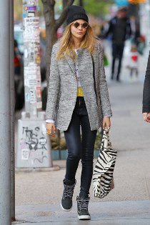 Miben jár a sztár - Április - DIVAT&STÍLUS - Stílusiskola - coachella, fashion, streetstyle, sztárok, 