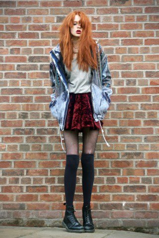 Grungetavasz rebellive módra - DIVAT&STÍLUS - Stílusiskola - fesztiválszezon, grunge, rebellive blog, színes hajak, 