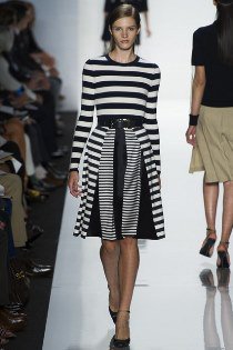 A vonal mentén haladj! - DIVAT&STÍLUS - Stílusiskola - d&g, marc jacobs, michael kors, moschino, oscar de la renta, 