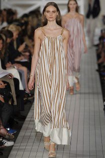 A vonal mentén haladj! - DIVAT&STÍLUS - Stílusiskola - d&g, marc jacobs, michael kors, moschino, oscar de la renta, 