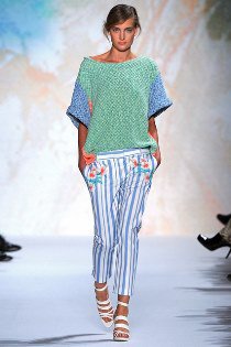 A vonal mentén haladj! - DIVAT&STÍLUS - Stílusiskola - d&g, marc jacobs, michael kors, moschino, oscar de la renta, 