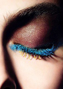 Sárga és kék pillangók a Chaneltől - SZÉPSÉG - Smink  - chanel, chanel rouge, nyári sminkkollekció, szempillaspirál, 