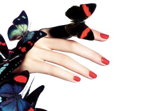 Sárga és kék pillangók a Chaneltől - SZÉPSÉG - Smink  - chanel, chanel rouge, nyári sminkkollekció, szempillaspirál, 