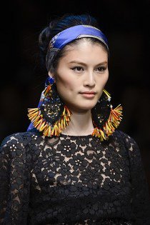 Nagy nyári bizsufesztivál - DIVAT&STÍLUS - Stílusiskola - balmain, chanel, etro, givenchy, gucci, mcqueen, 