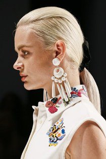 Nagy nyári bizsufesztivál - DIVAT&STÍLUS - Stílusiskola - balmain, chanel, etro, givenchy, gucci, mcqueen, 