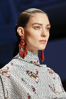 Nagy nyári bizsufesztivál - DIVAT&STÍLUS - Stílusiskola - balmain, chanel, etro, givenchy, gucci, mcqueen, 