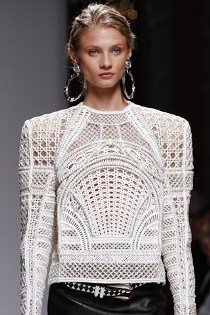 Nagy nyári bizsufesztivál - DIVAT&STÍLUS - Stílusiskola - balmain, chanel, etro, givenchy, gucci, mcqueen, 