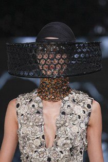 Nagy nyári bizsufesztivál - DIVAT&STÍLUS - Stílusiskola - balmain, chanel, etro, givenchy, gucci, mcqueen, 