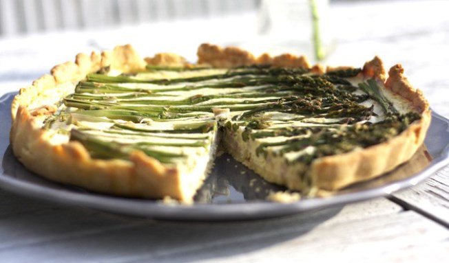 Spárgás quiche nagy mosollyal - STYLELIFE - Gasztronómia - mosoly bisztró, spárga, spárgás quiche, 