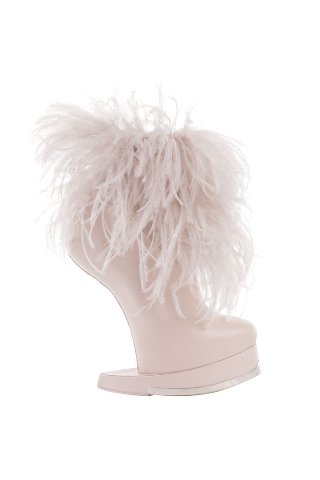 Rémségek kicsiny cipőboltja - DIVAT&STÍLUS - Hírek  - alexander mcqueen, lábbeli, louboutin, 